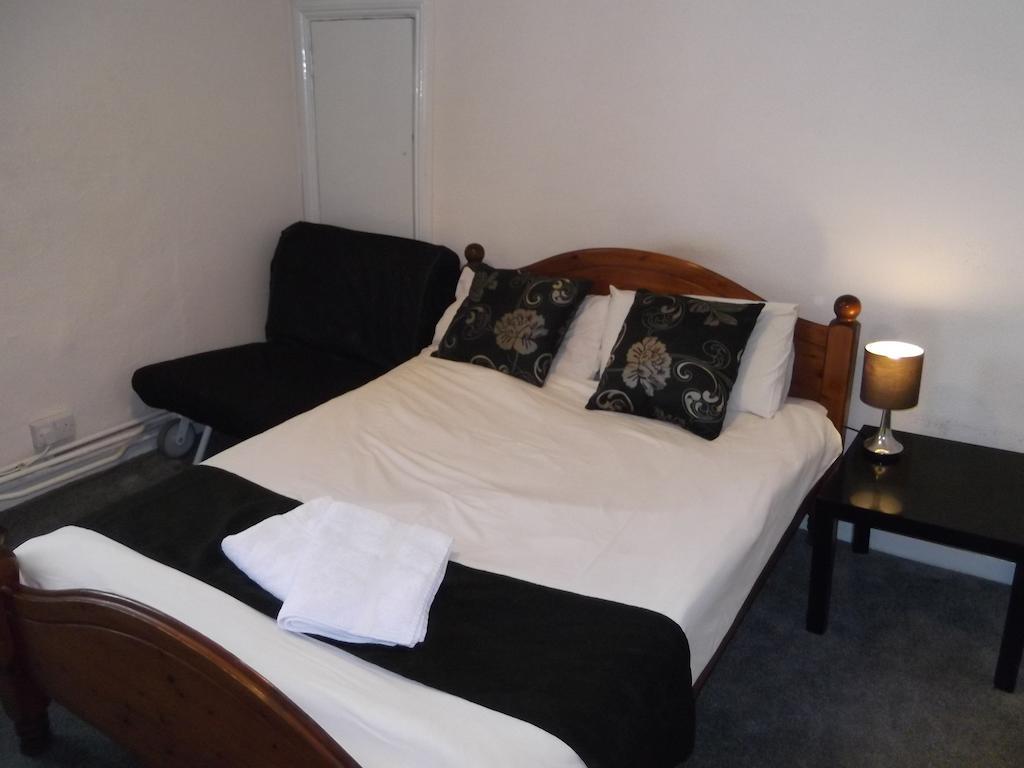 The Plough Bicester Kamer foto